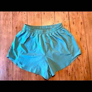 Lululemon Always Airy Run Shorts 3.5